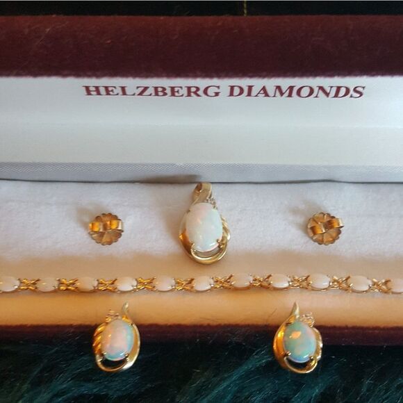 REDUCED! π₯π₯OPAL PENDANT, EARRINGS &βBRACELET - Picture 4 of 4